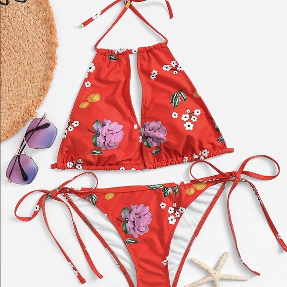 Red floral bikini - Picture 5 of 8